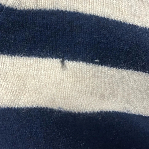 AQUA Cashmere Bloomingdales Exclusive Striped Crewneck with Gold Buttons size XL - Picture 7 of 12